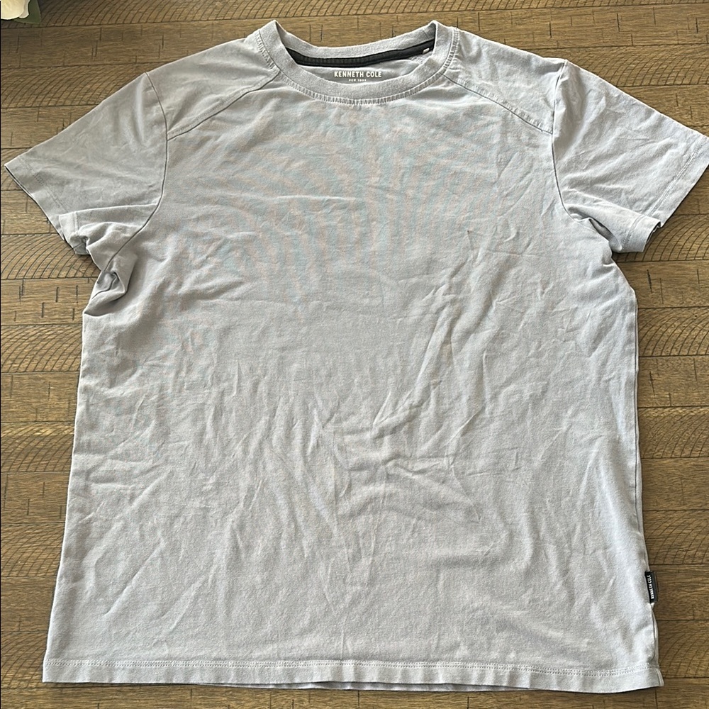 Kenneth Cole Men’s Small - Cotton Tee